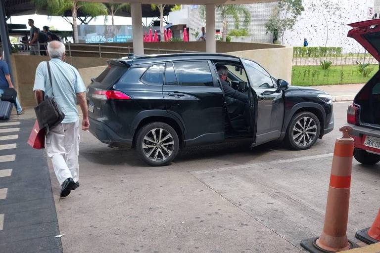 Sem mandato, Eduardo Cunha usa carro de cota parlamentar da filha