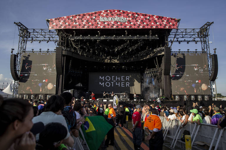 Veja como foi o show da banda Mother Mother no Lollapalooza
