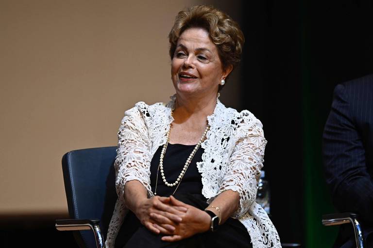 PT vai buscar devolução simbólica do mandato presidencial de Dilma