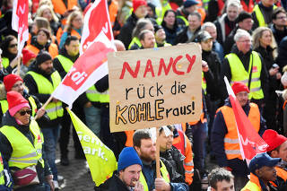 Verdi calls nationwide strike over wage dispute in Germany