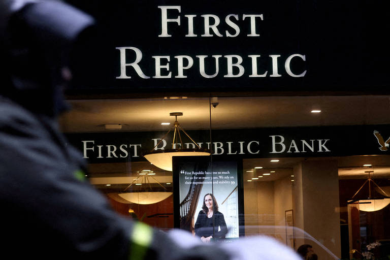 EUA consideram mais apoio a bancos para dar tempo ao First Republic, diz agência