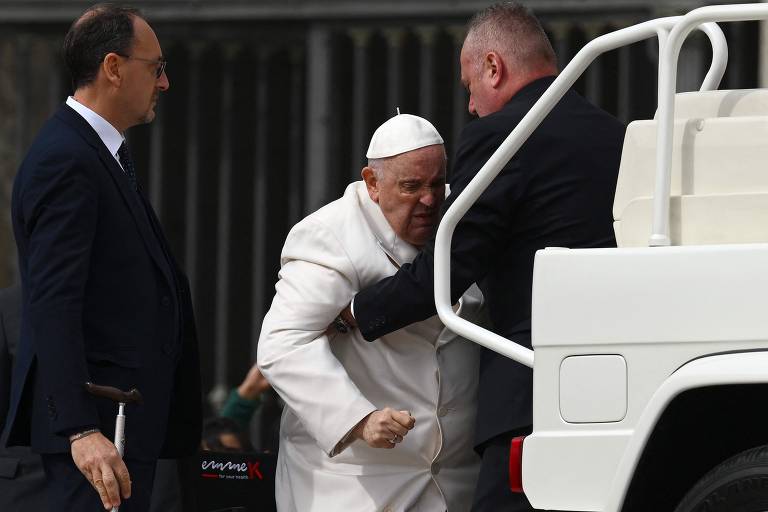 Papa Francisco relata melhora de saúde e faz apelo para que líderes na  COP28 pensem 'no bem comum