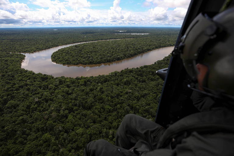 Cidade de Atalaia do Norte, no Amazonas, na região da fronteira do país com o Peru; com ajustes feitos em trechos de fronteiras, área do Brasil ficou maior, segundo IBGE