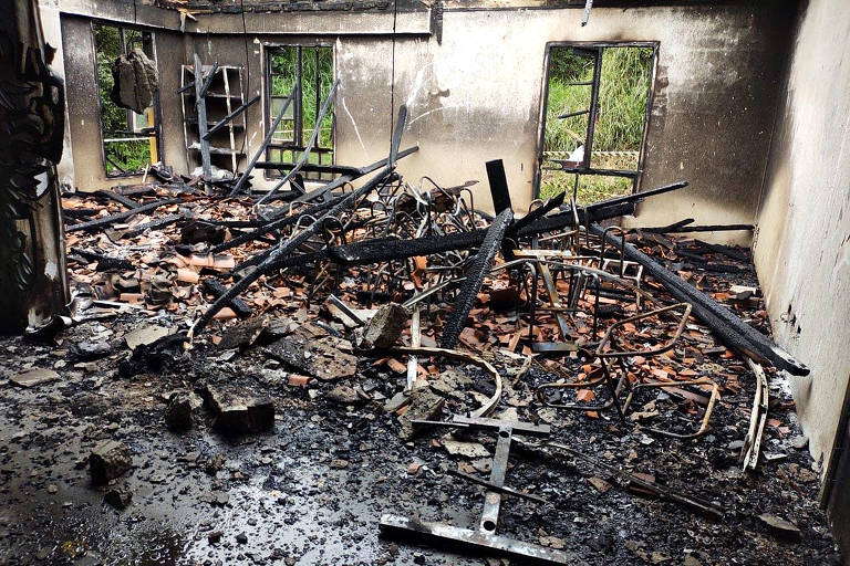 Museu da Capelinha, em Cajati, fica destruído após incêndio