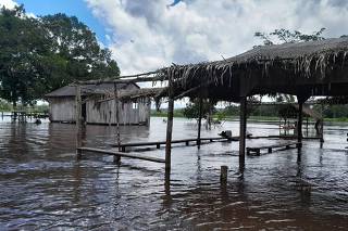 Inundação em aldeia