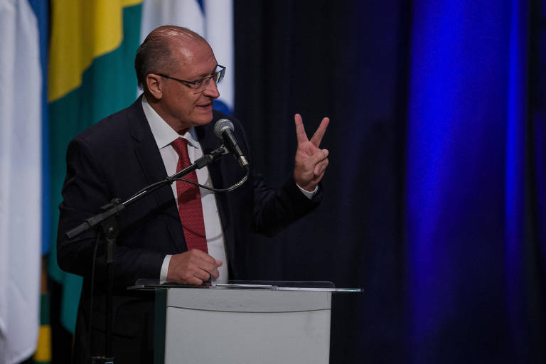 Indústria bélica fará homenagem a Múcio e Alckmin