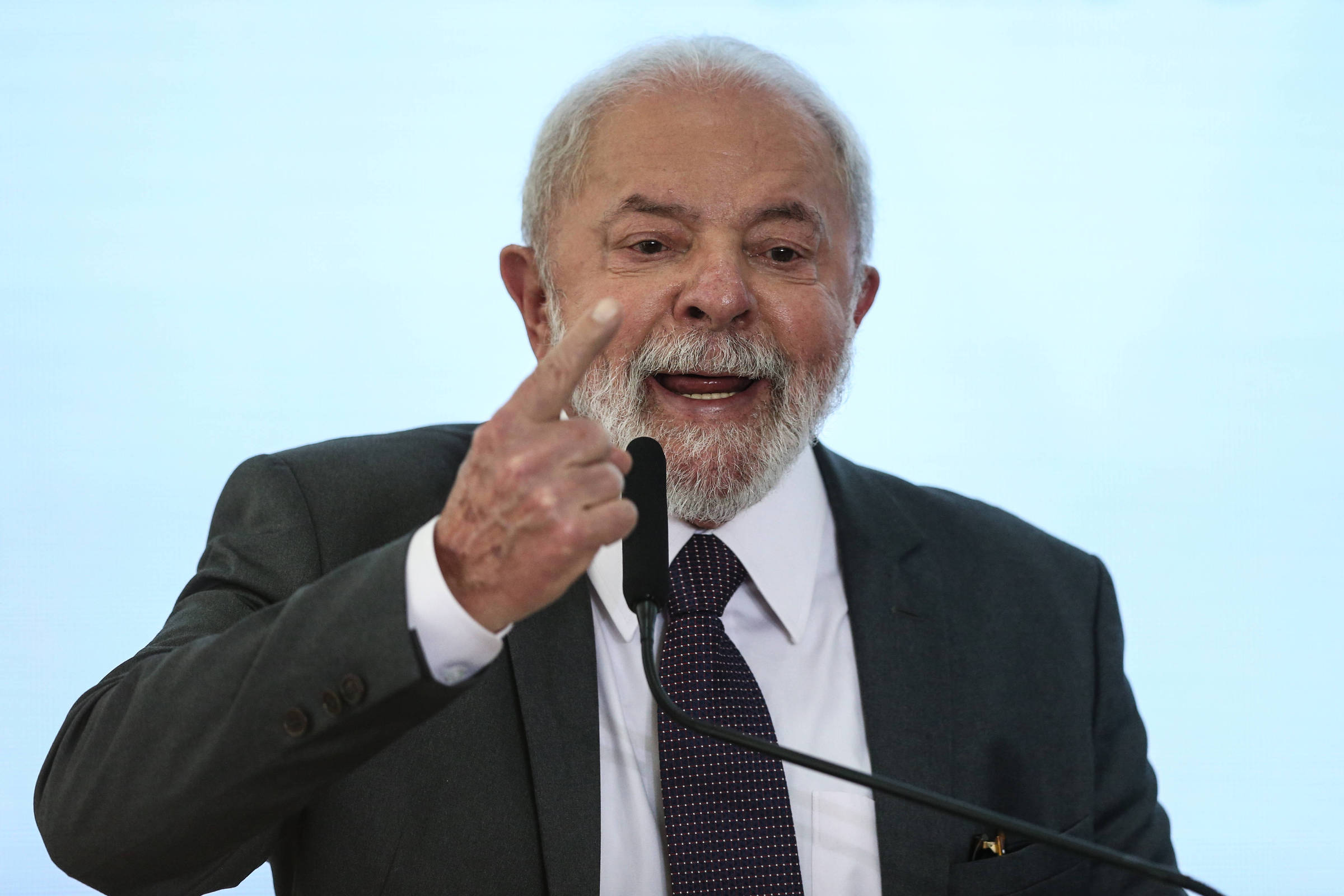 Lula Diz Que PIB Cresce Mais Que Previsto Neste Ano - 03/04/2023 ...