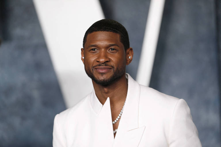 Usher faz pegadinha ao anunciar Beyoncé em show