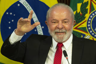 Brasília (DF), 03/04/2023 - O presidente Luiz Inácio Lula da Silva e ministros fazem reunião de balanço de 100 dias de governo, no Palácio do Planalto.