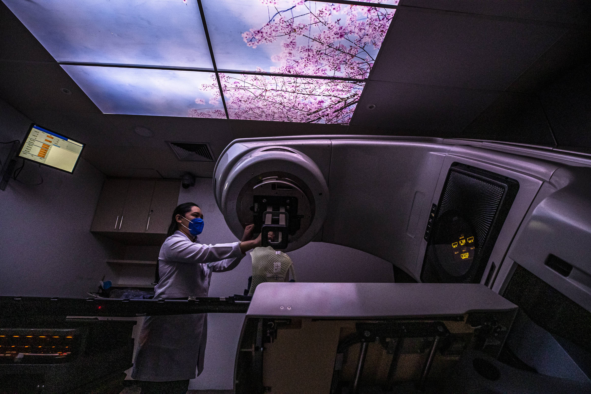 Governo repassará mais R$ 156 mi para expandir radioterapia e hospedar pacientes em tratamento