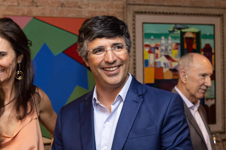 Jantar em homenagem ao advogado Marco Aurélio de Carvalho, coordenador do grupo Prerrogativas, na casa de Fábio Tofic Simantob, no bairro Jardim Paulistano. Na foto, André Esteves (banqueiro). Esteves é a sexta pessoa mais rica do país, de acordo com a Forbes.