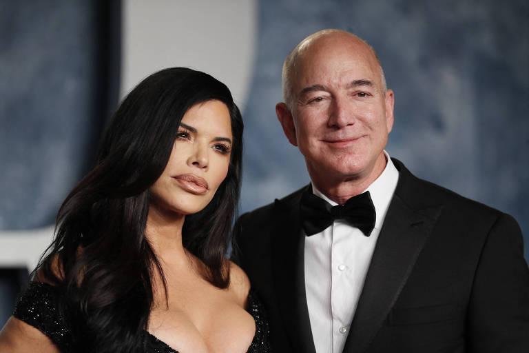 Bilionário Jeff Bezos está noivo da apresentadora Lauren Sánchez, diz site