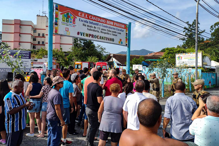 Escola atacada em SC atende crianças de 1 a 12 anos - 05/04/2023 -  Cotidiano - Folha