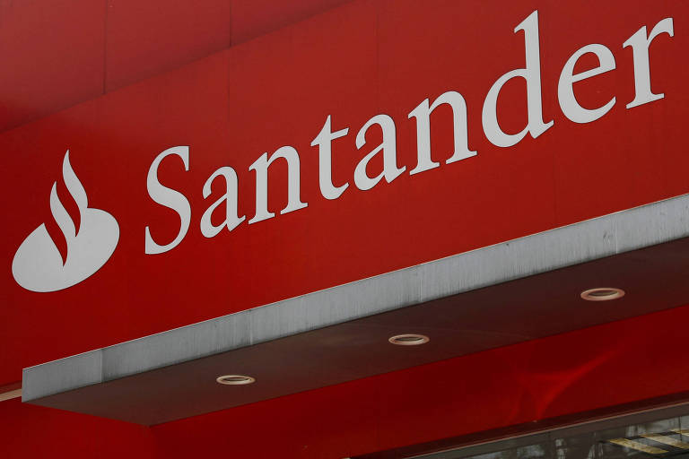 Santander lucra R$ 9,4 bilhões em 2023, 28% a menos que no ano anterior