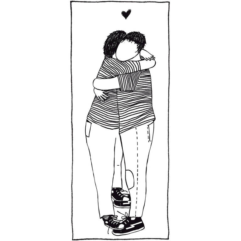 No desenho de Luiza Pannunzio um casal de cabelos pretos curtos, camisetas listradas e calças compridas se abraçam fortemente. A pessoa do lado direito está com os pés sobre os pés da pessoa do lado esquerdo. Há um coraçãozinho preto flutuando logo acima deles.