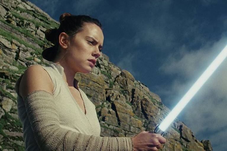 'Star Wars' terá novo filme com Daisy Ridley como Rey; série 'Ashoka' ganha trailer
