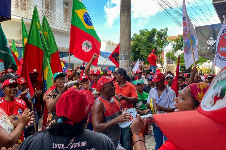 MST invade Incra em Alagoas e cobra demissão de primo de Lira