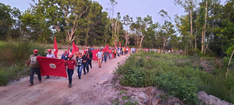 MST invade fazendas, sedes do Incra e área da Embrapa em ações do abril vermelho