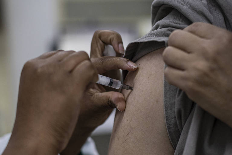 Entenda a diferença das vacinas contra gripe no Brasil