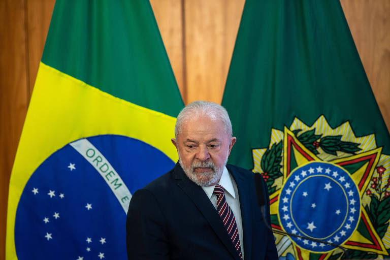 O presidente Luiz Inácio Lula da Silva (PT) em reunião ministerial dos cem dias de governo, no Palácio do Planalto, em Brasília 