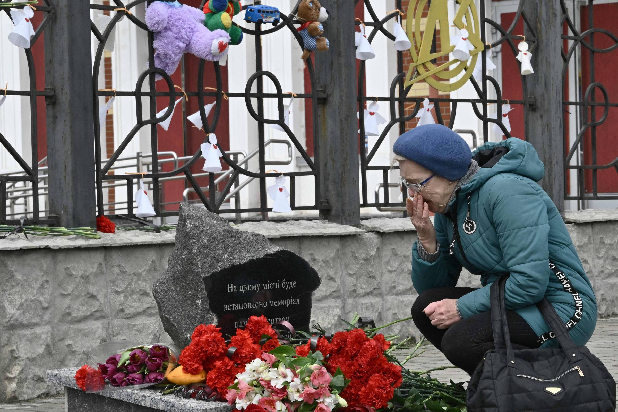Número de civis mortos na Ucrânia se aproxima de 8.500, estima ONU