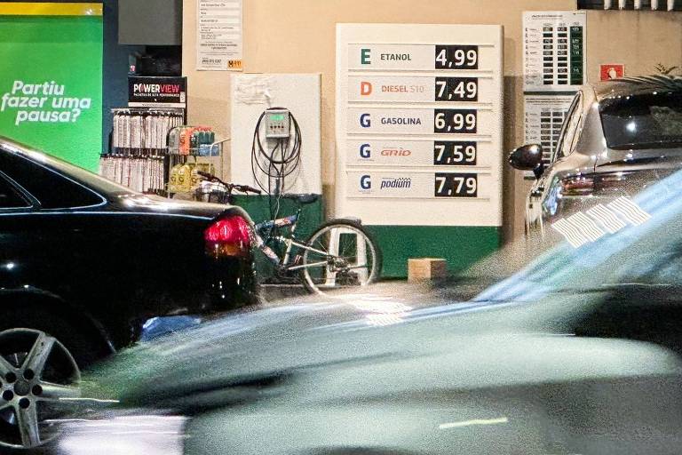 Preço da gasolina nos postos cai pela terceira semana, diz ANP