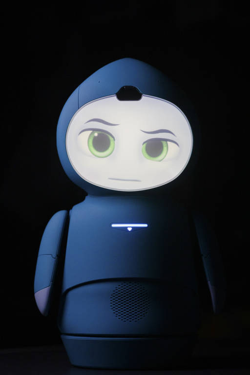 O robô Moxie, criado pela empresa Embodied, possui sensores que podem captar pistas visuais e responder à sua linguagem corporal, imitando e aprendendo com o comportamento das pessoas ao seu redor
