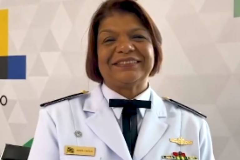 Maria Cecília Barbosa da Silva Conceição, primeira almirante negra da Marinha