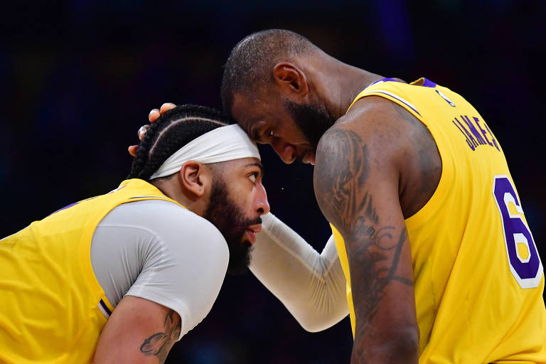 NBA chega aos 'playoffs' após socos, luta acirrada e derrotas suspeitas