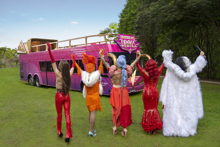 As drag queens do reality show Caravana das Drags