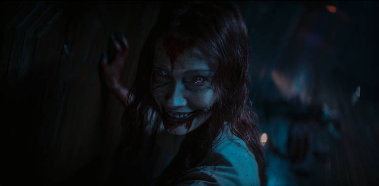 Sam Raimi confirma novo filme da franquia Evil Dead