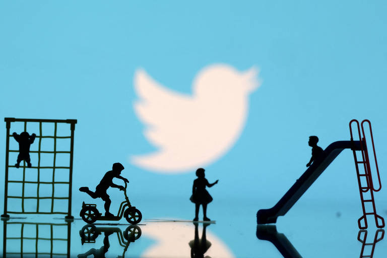 Ilustração mostra crianças brincando em frente ao logo do Twitter