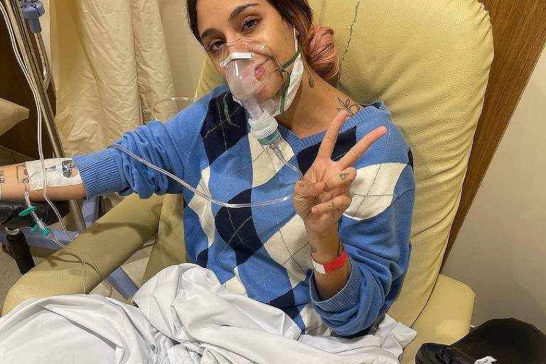 Atriz de 'Vai na Fé' é internada e publica imagem no hospital: 'Dias foram intensos'
