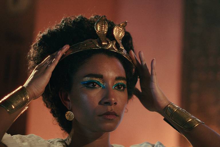 Cena de 'Rainha Cleópatra', filme da Netflix