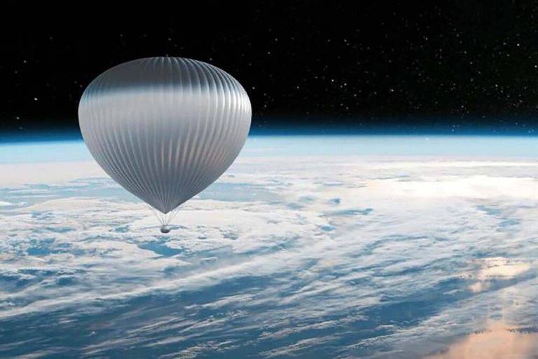 Foto de computação gráfica mostra balão prateado acima da atmosfera da Terra, no espaço