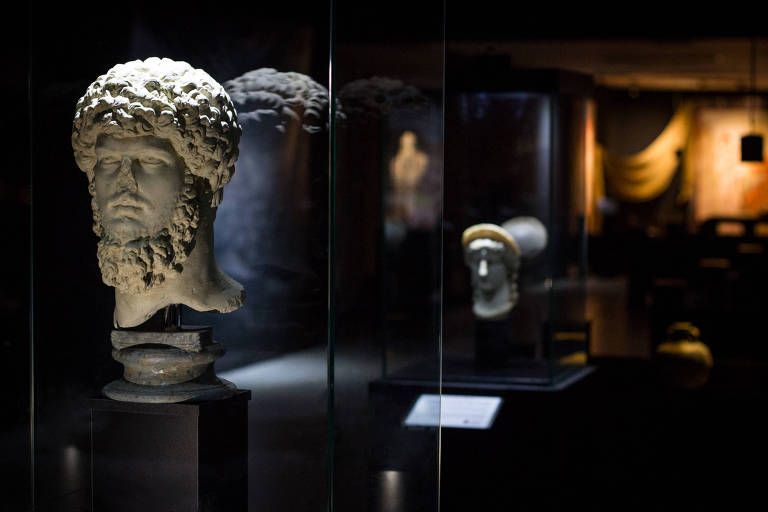 Imperado Lucio Vero na exposição 'Império Romano e os corpos de Pompeia', no Shopping Pátio Paulista
