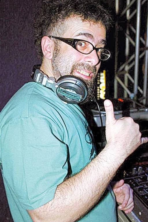 O DJ Andre Pomba, da casa noturna A Lôca