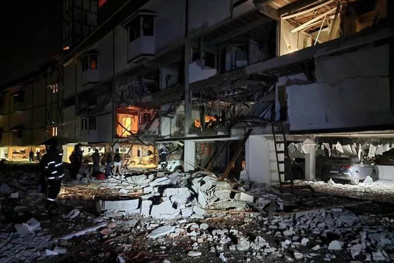 Explosão em condomínio deixa ao menos 4 feridos em Campos do Jordão (SP)