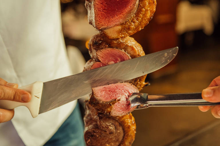 No Dia do Churrasco, veja 5 lugares para comer rodízio de carne em SP, incluindo opção vegana