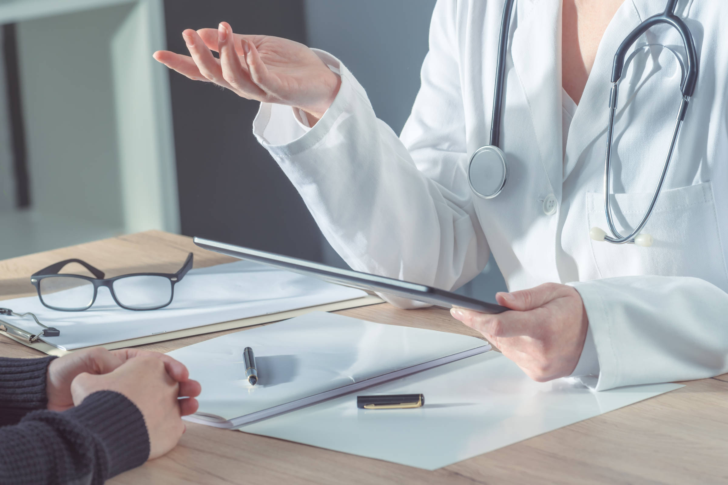 A cada duas horas um médico é vítima de violência no Brasil, diz levantamento do CFM