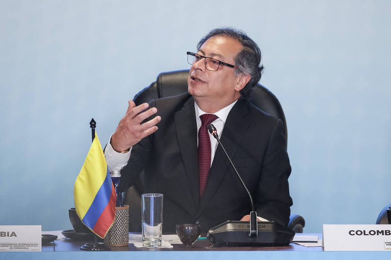 Petro troca ministros na Colômbia, em 1ª grande crise enfrentada por esquerdista