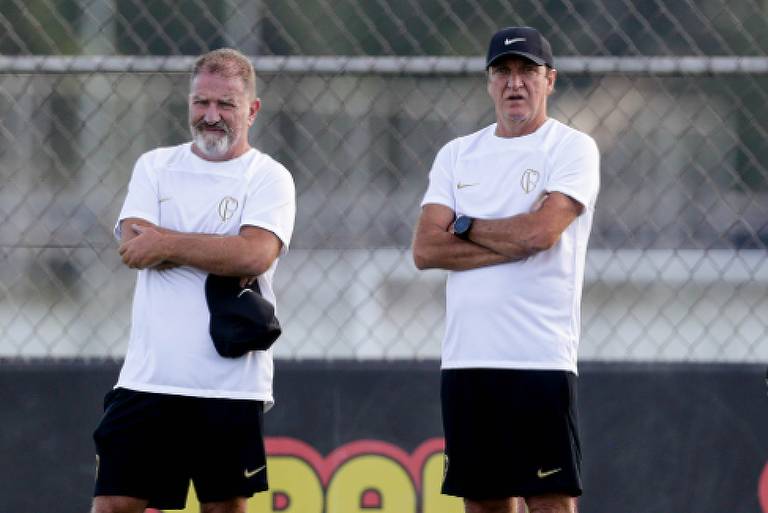Cuca durou uma semana; recorde é de técnico demitido após 10 minutos