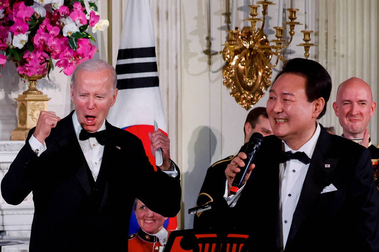 Líder da Coreia do Sul canta 'American Pie' e surpreende Joe Biden; veja vídeo
