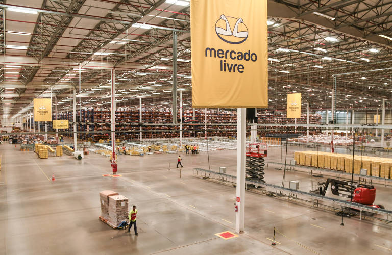 Mercado Livre e Amazon pedem para participar do Remessa Conforme