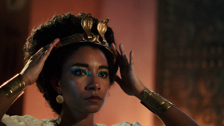 Imagens da série Rainha Cleópatra (1ª temporada)