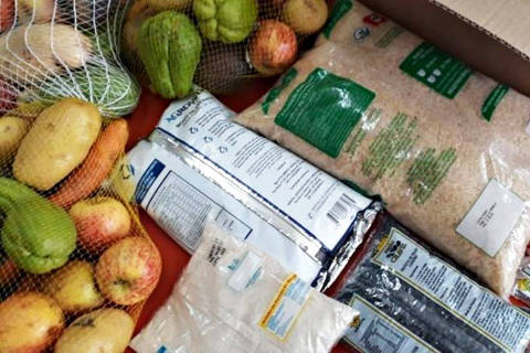 Supermercados propõem taxar bets com 'imposto do pecado' para ampliar cesta básica na reforma