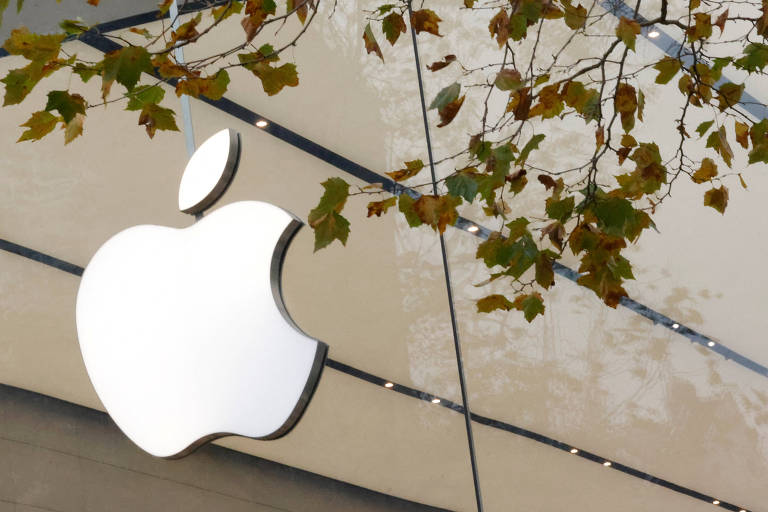 Apple é processada em Londres sob acusação de 'sufocar' iPhones