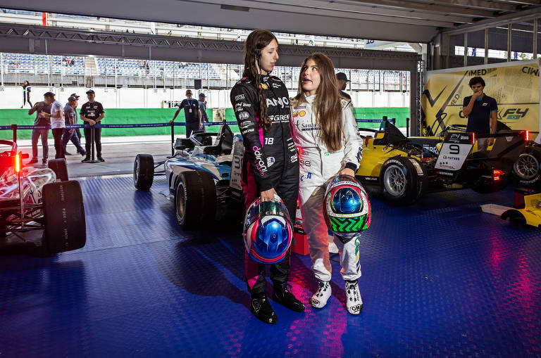 Rafaela Ferreira e Cecilia Rabelo estreiam na Fórmula 4 Brasil