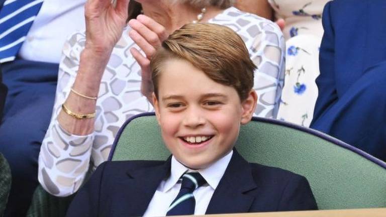 O príncipe George, filho do príncipe William e Kate, é o segundo na linha de sucessão ao trono