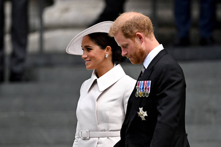 Presença de Harry sem Meghan na coroação reabre feridas na família real